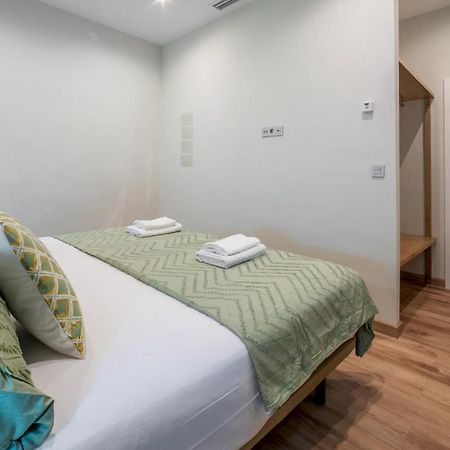 2 Bedrooms 1.5 Bathrooms Furnished - Justicia - Refurbished - Mintystay Madrid Exterior photo